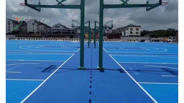硅PU球場廠家宜邦麗的丙烯酸球場特點