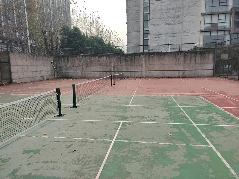 網球場老化